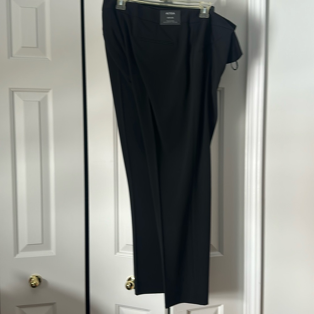 Tahari trousers